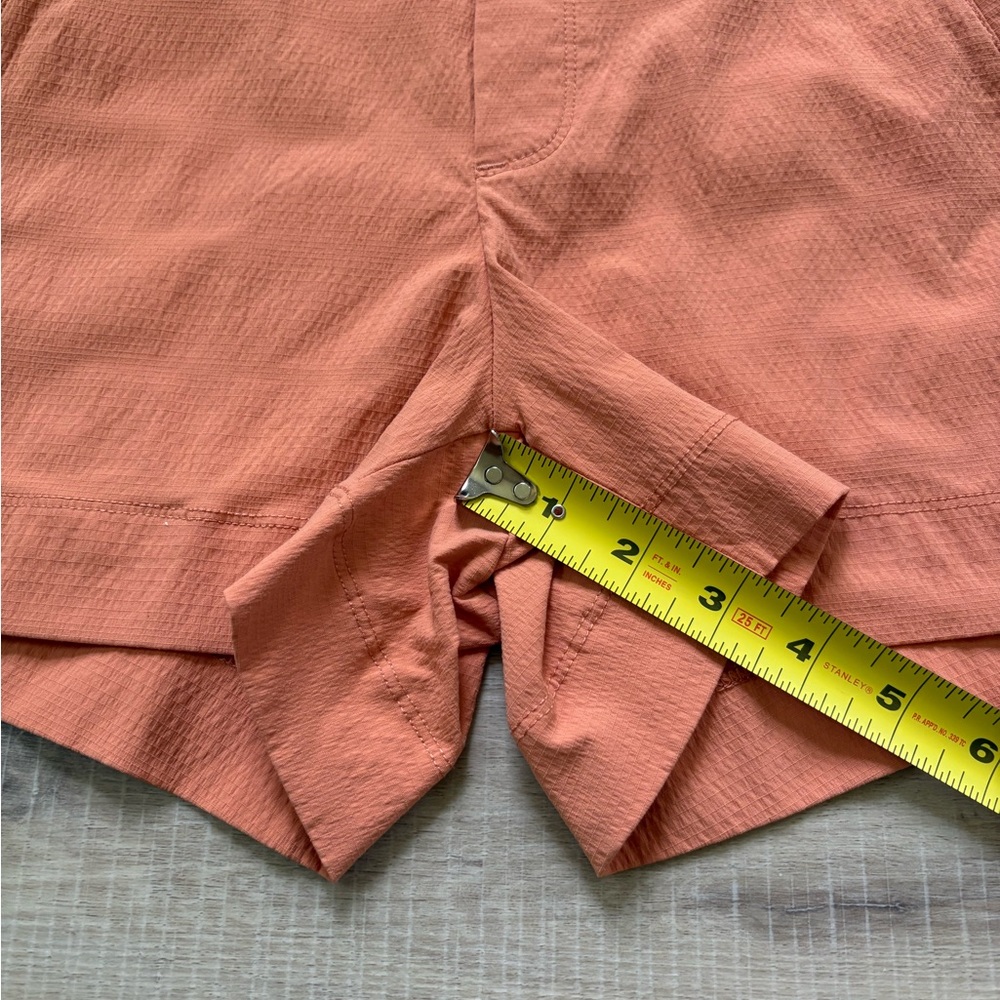 Athleta Women's Trekkie High-Waisted Coral Shorts - Picture 5 of 7